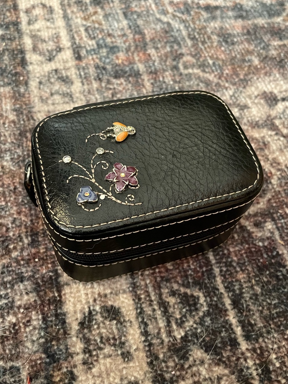 Fossil Y2K rare jewelry case with rhinestones and ladybug